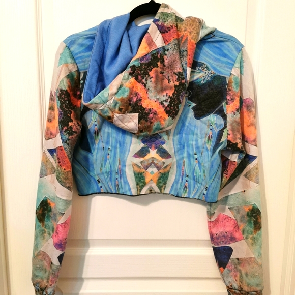 Electrothreads Gemini Cropped Hoodie - Picture 2 of 4